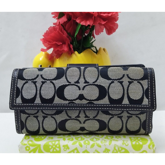 Coach Signature Canvas Leather Trim Turnlock Checkbook Credit Card Bifold Wallet - Picture 2 of 16